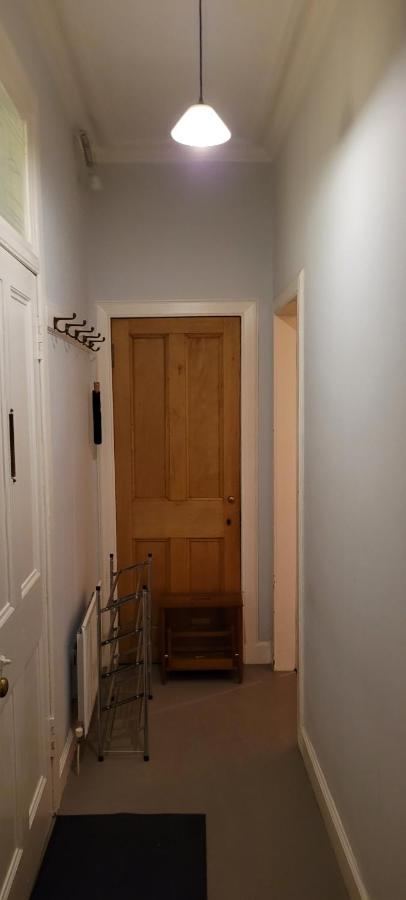 City Centre Flat - Sleep Upto 4 Edimburgo Exterior foto