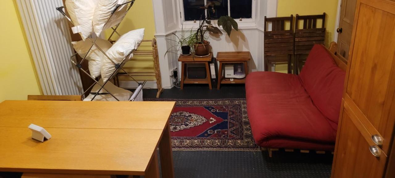 City Centre Flat - Sleep Upto 4 Edimburgo Exterior foto
