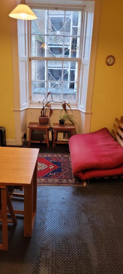City Centre Flat - Sleep Upto 4 Edimburgo Exterior foto