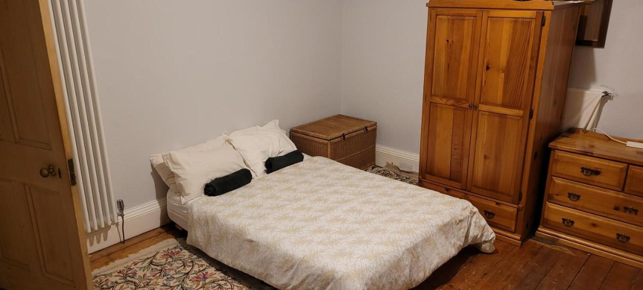 City Centre Flat - Sleep Upto 4 Edimburgo Exterior foto